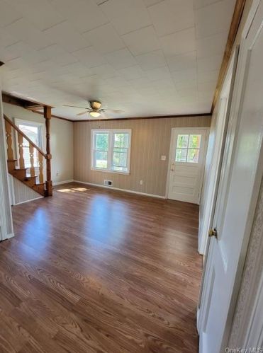 82 Ridgewood Ave, Middletown NY  10940-3415 exterior