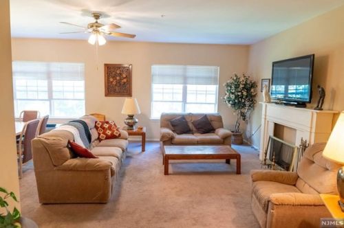 5405 Richmond Rd, West Milford Lakes NJ  07480-1939 exterior