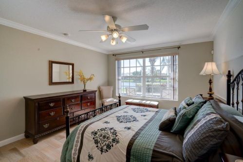10652 Hartwick Dr, Fort Pierce FL  34987-1923 exterior