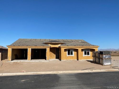 55 Torrey Pines Dr, Mohave Valley, AZ 86440-8207