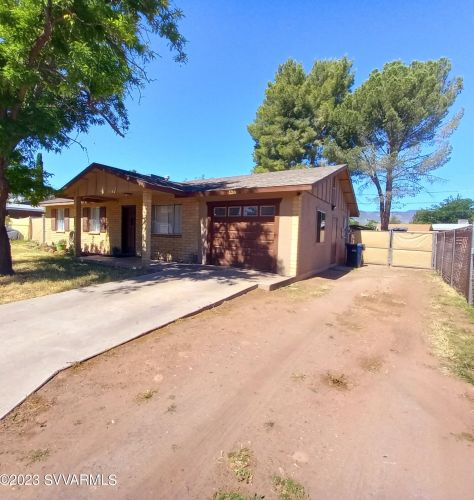 126 10th Pl, Cottonwood, AZ 86326-4221