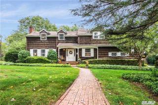 25 Barbara Ct, Greenlawn, NY 11740-1103