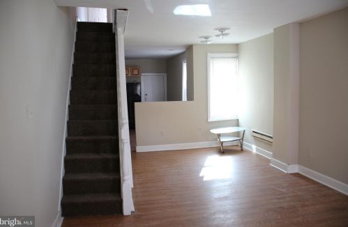 1118 Pleasant St, Wilmington, DE 19805-3653