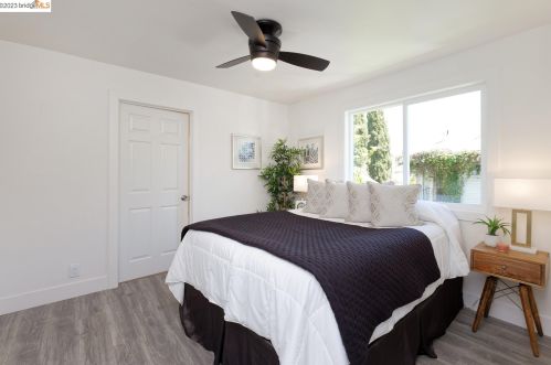 950 39 St, Oakland CA 94608-3899 exterior