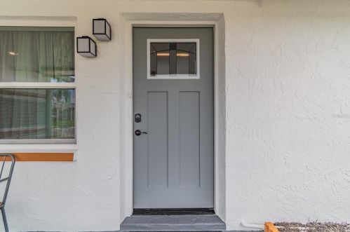 4047 Star Island Dr, Tarpon Springs FL  34691-3443 exterior