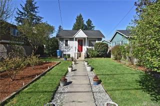 10321 Interlake Ave, Seattle, WA 98133-9413