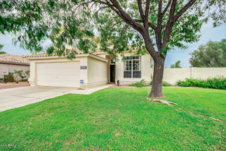 6831 Louise Dr, Glendale, AZ 85310-5211