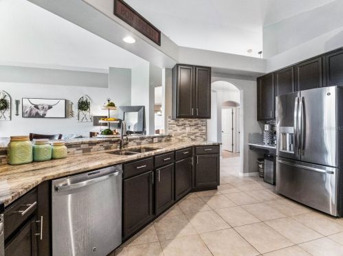 19018 Fishermans Bend Dr, Lutz FL  33558-9753 exterior