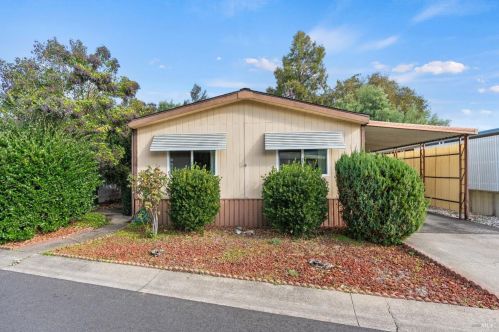 460 Gobbi St, Ukiah, CA 95482-5550