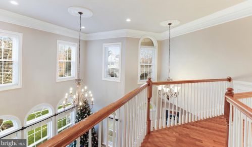 43331 Riverpoint Dr, Leesburg VA 20176-1296 exterior