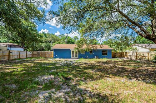 1076 Springbank Ave, Orange City FL  32763-5758 exterior