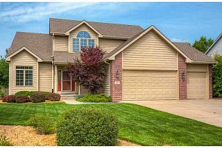 770 Oak Leaf Ln, Waukee, IA 50263-8189