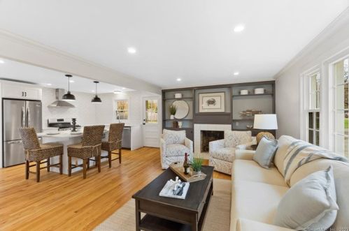 12 Clear Lake Rd, North Branford CT  06471-1574 exterior