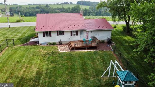 2396 Delta Rd, Brogue, PA 17309-9103