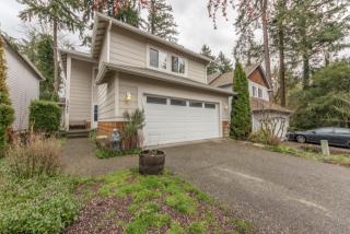 10423 Whitman Ave, Lakewood, WA 98499-1780
