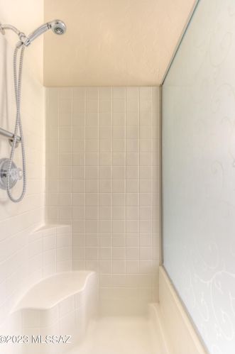 2001 Flying Q Ln, Tucson AZ  85713-6726 exterior