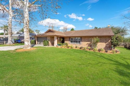 1909 Greenview Dr, Deltona, FL 32725-3608