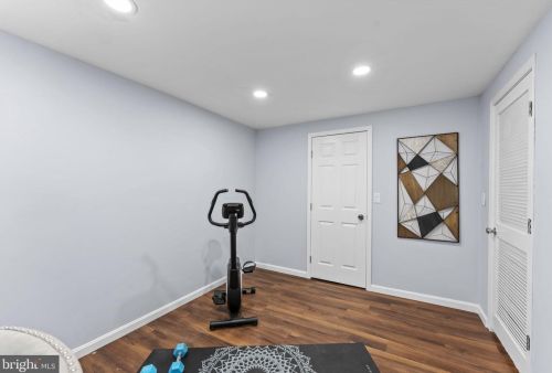 16869 Miranda Ln, Woodbridge VA  22191-5142 exterior