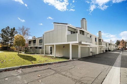 27070 Hidaway Ave, Santa Clarita, CA 91351-4119