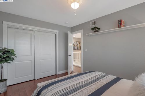 1042 Lomitas Ave, Livermore CA  94550-6436 exterior