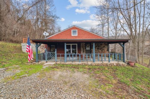 104 Shidler Run Rd, Amity, PA 15311-1227