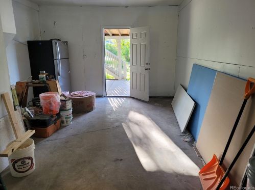 1092 Lewiston St, Denver CO 80015-4068 exterior