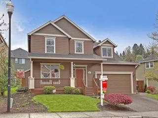 3682 115th Ave, Portland, OR 97266-1739