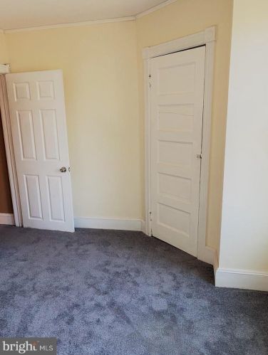 468 Stuyvesant Ave, Trenton NJ  08618-4103 exterior