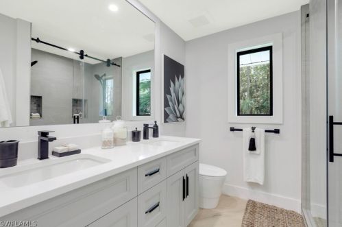 5019 Hawthorn Woods Way, Naples FL  34116-5017 exterior