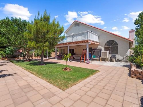 1738 Michael Dr, Lancaster, CA 93535-4472