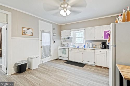 111 Charles St, Red Lion PA  17356-1603 exterior