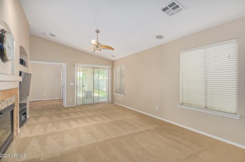 44245 Lindgren Dr, Maricopa, AZ 85138-5531