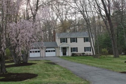 60 Dunster Rd, Bedford, MA 01730-1703