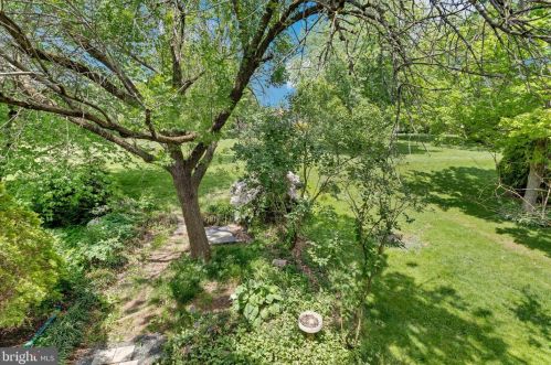 3102 Sapphire Ct, Wilmington DE  19810-2241 exterior
