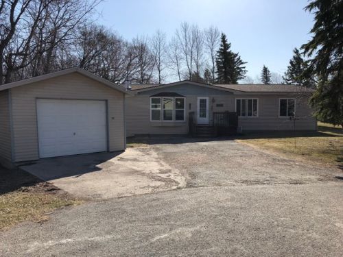 618 2nd St, Mapes, ND 58344-7310