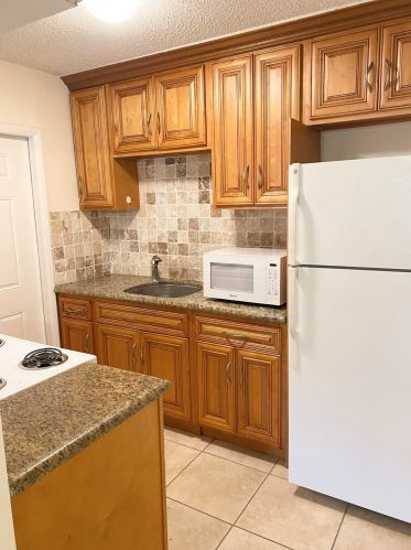 813 Lighthouse Dr, West Palm Beach, FL 33408-4724
