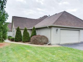 2592 Barnstone Ave, Canton, OH 44706-2276