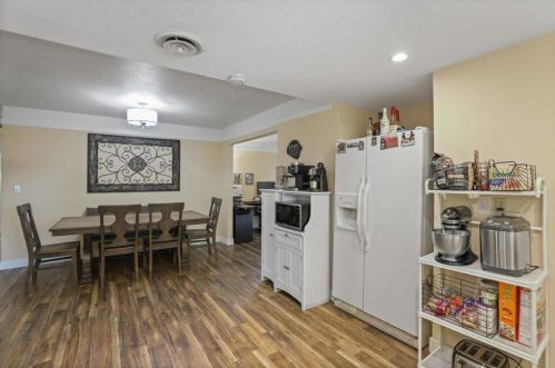 2321 Southridge Dr, Modesto CA  95350-0119 exterior