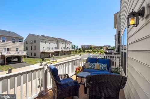 13567 Handel Pl, Gainesville VA  20155-3636 exterior