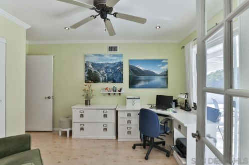 3924 Southview Dr, San Diego CA 92117-5347 exterior