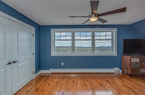 875 Valley Rd, Washington NH  03280-3122 exterior