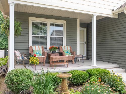 326 Woods Edge Loop, Pataskala, OH 43062-6006