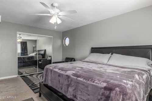 6441 Golden Ln, Glendale AZ  85302-4440 exterior