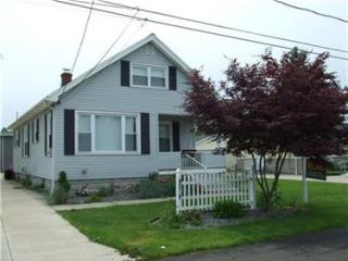 4019 Balboa Ave, Erie PA  16509-1407 exterior