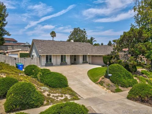 6762 Golfcrest Dr, San Diego, CA 92119-2428