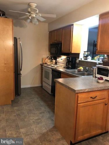 1532 Manor Blvd, Lancaster, PA 17603-7101
