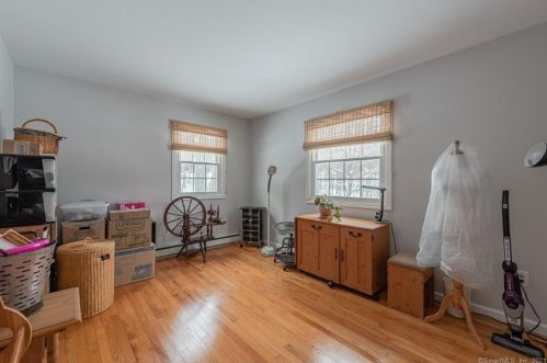 56 Great Ring Rd, Sandy Hook CT 06482-1605 exterior