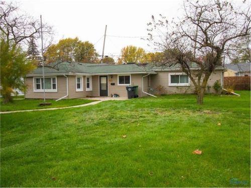 2429 Detroit Ave, Maumee OH  43537-3714 exterior