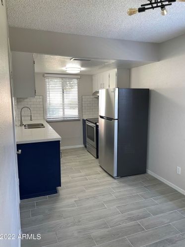 8441 34th Ave, Phoenix, AZ 85051-5951