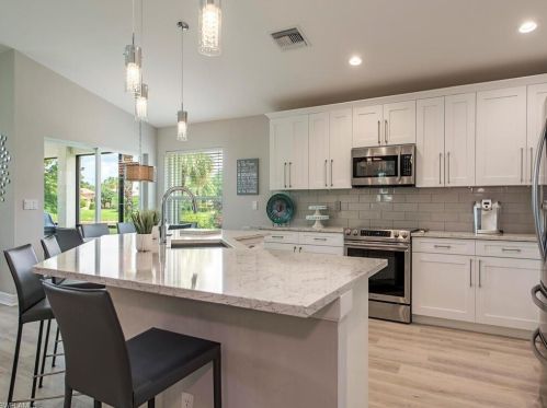 2099 Isla De Palma Cir, Naples, FL 34119-3405